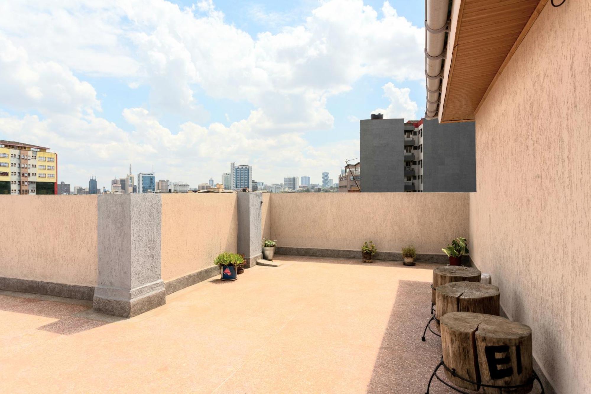 Penthouse Rooftop Studio With King Bed 나이로비 외부 사진